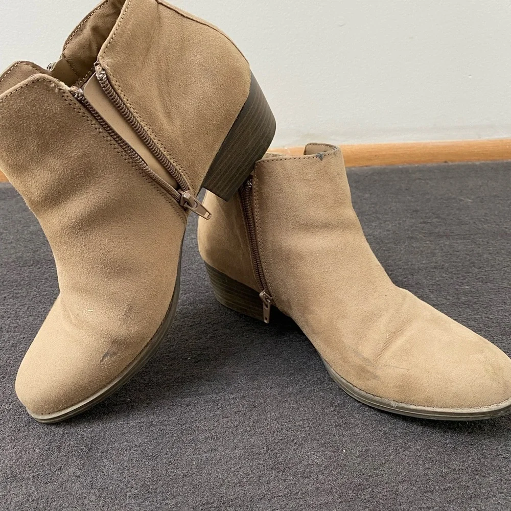 Booties - Picture 3 of 4